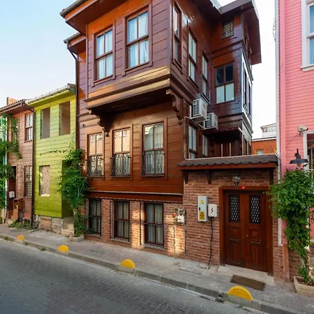 Brown Mansion Oldcity Otel *