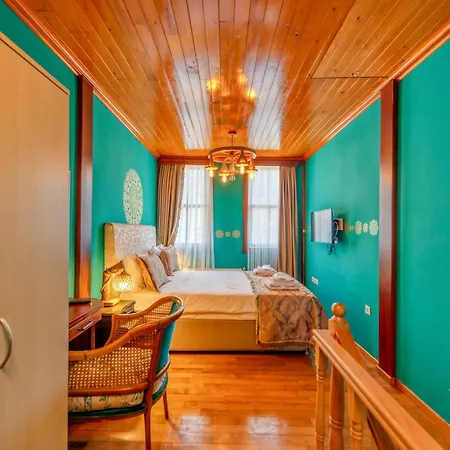 Brown Mansion Oldcity Otel