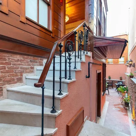 Brown Mansion Oldcity