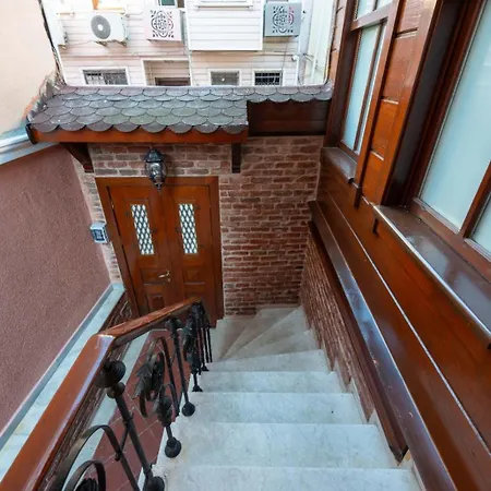 Brown Mansion Oldcity Otel *